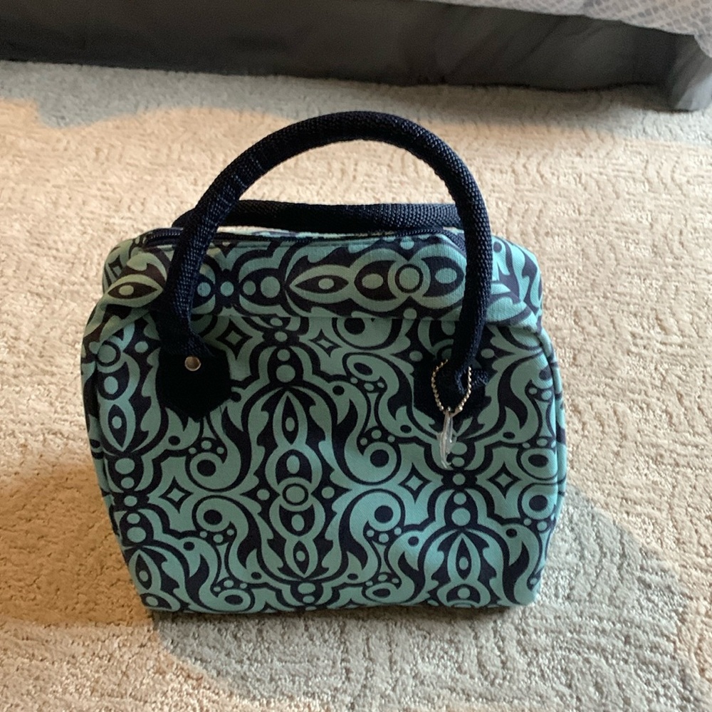 Never used lunch tote.